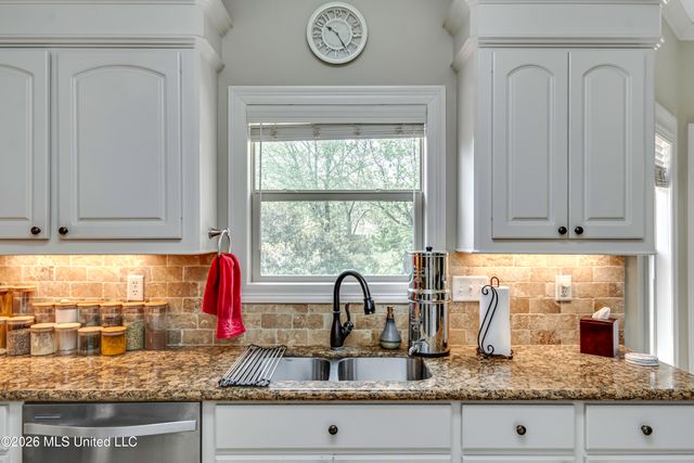 127 Eastside Drive, Brandon, MS 39047