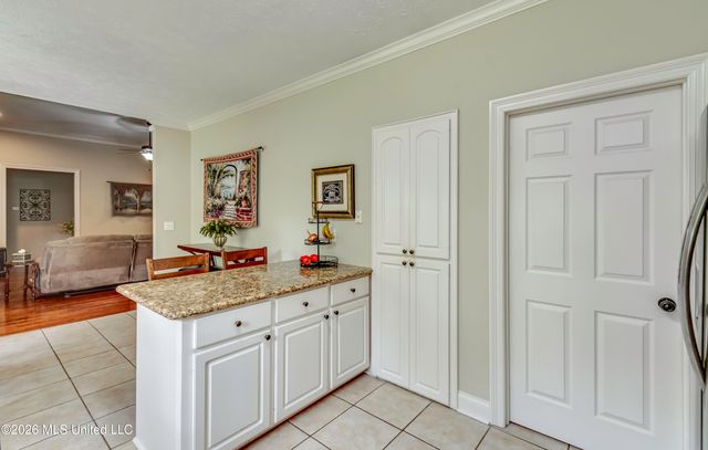 127 Eastside Drive, Brandon, MS 39047