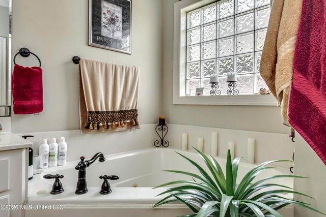 127 Eastside Drive, Brandon, MS 39047