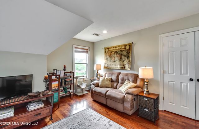 127 Eastside Drive, Brandon, MS 39047