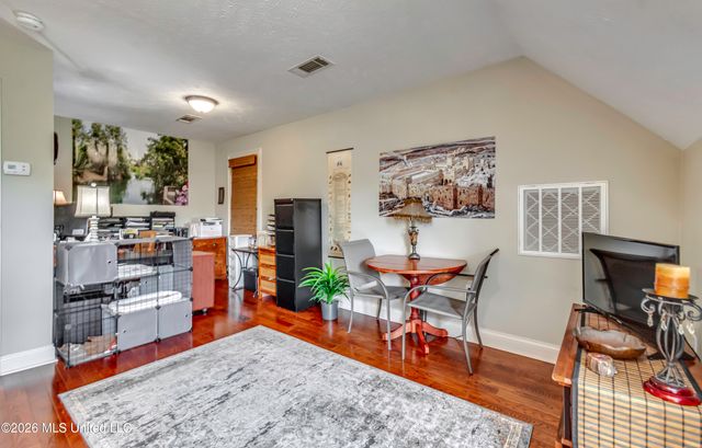 127 Eastside Drive, Brandon, MS 39047