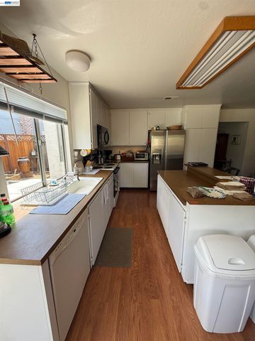 1107 Yerba Buena Rd, San Jose, CA 95121