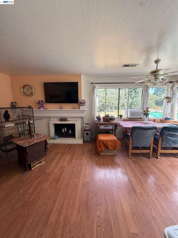 1107 Yerba Buena Rd, San Jose, CA 95121