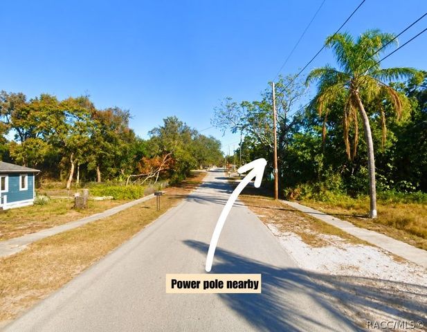 1987 PARK Avenue, Tarpon Springs, FL 34689