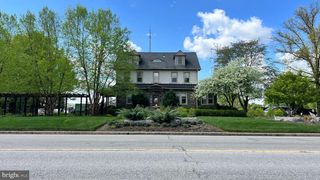 7630 CHELTENHAM AVE #FRONT BUILDING, Glenside, PA 19038