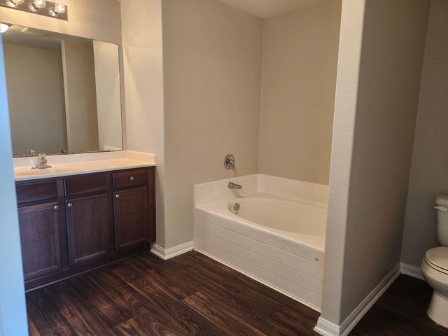 2218 Regatta Lane, Texas City, TX 77568