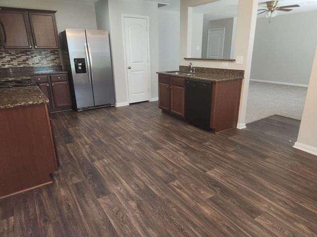 2218 Regatta Lane, Texas City, TX 77568