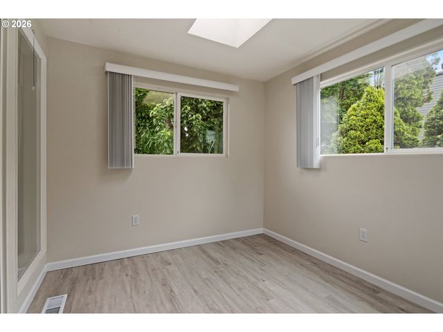 12410 Sw MACOREY Ct, Beaverton, OR 97008