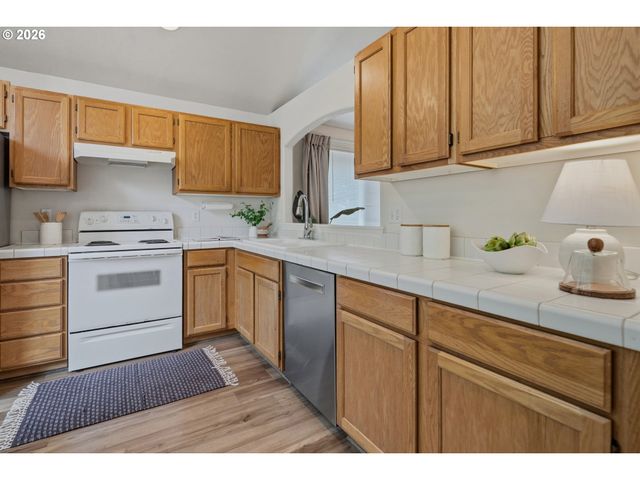 12410 Sw MACOREY Ct, Beaverton, OR 97008