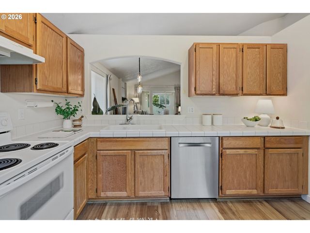 12410 Sw MACOREY Ct, Beaverton, OR 97008