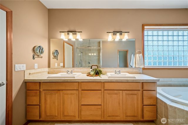 4435 9th Avenue NW, Olympia, WA 98502