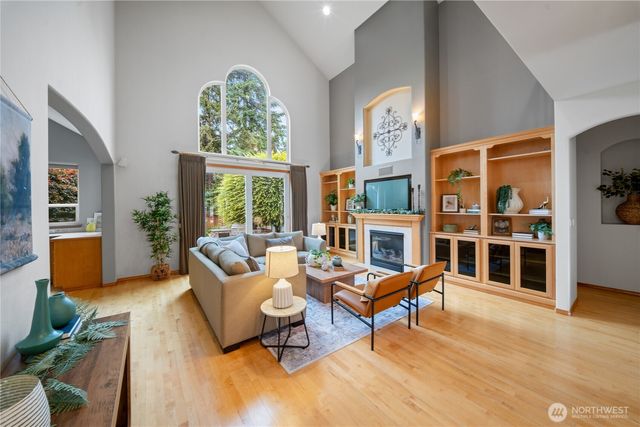 4435 9th Avenue NW, Olympia, WA 98502