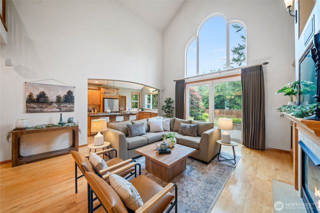 4435 9th Avenue NW, Olympia, WA 98502