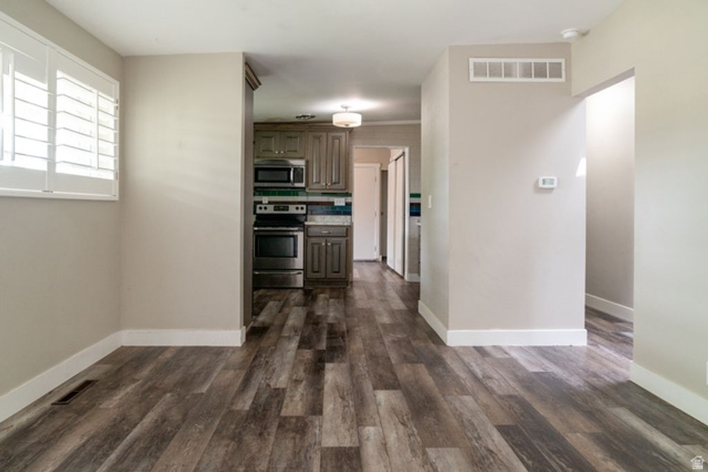 10381 S ZINNIA WAY, White City, UT 84094 — photo 4