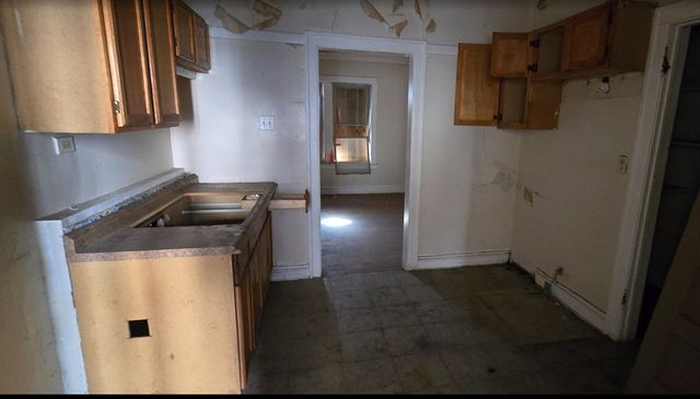 7954 S Marshfield Avenue, Chicago, IL 60620