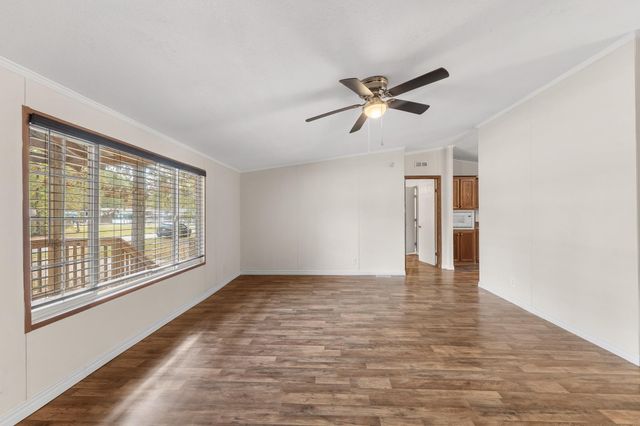 950 W Woodland Shores Drive, Point Blank, TX 77364