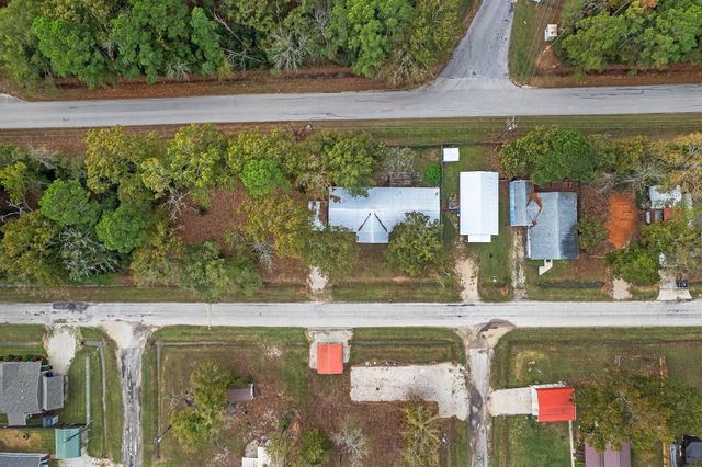 950 W Woodland Shores Drive, Point Blank, TX 77364