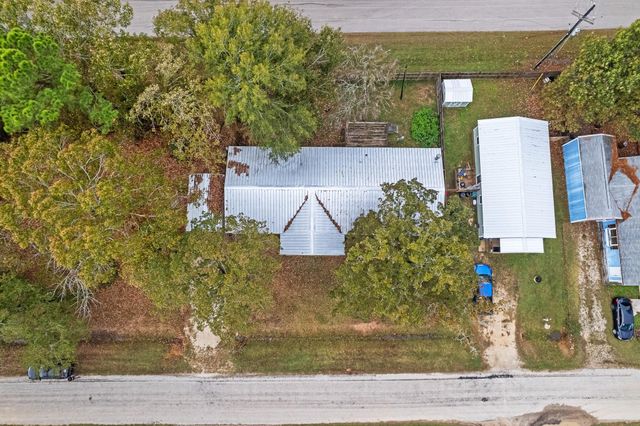 950 W Woodland Shores Drive, Point Blank, TX 77364