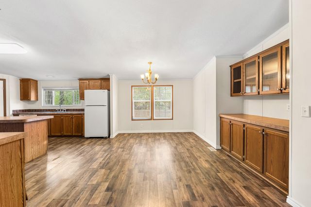 950 W Woodland Shores Drive, Point Blank, TX 77364