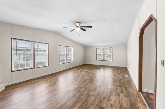 950 W Woodland Shores Drive, Point Blank, TX 77364