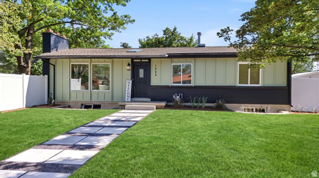 1960 E MEADOW DR, Cottonwood Heights, UT 84121 — exterior