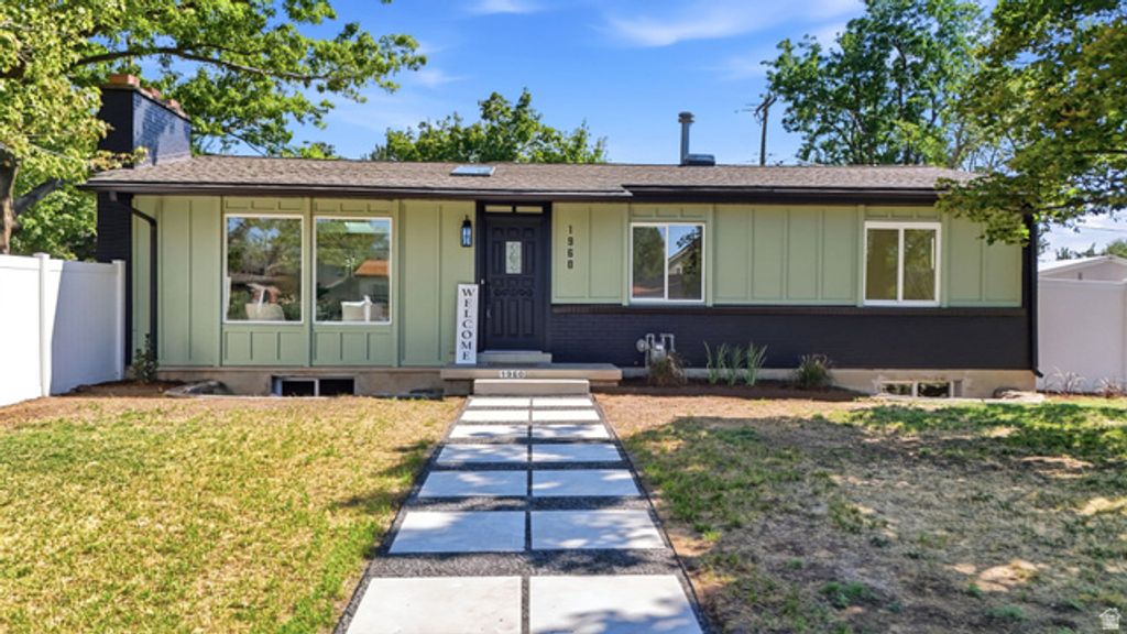 1960 E MEADOW DR, Cottonwood Heights, UT 84121 — photo 2