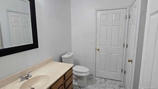 5688 Galbraith Line Road, Croswell, MI 48422