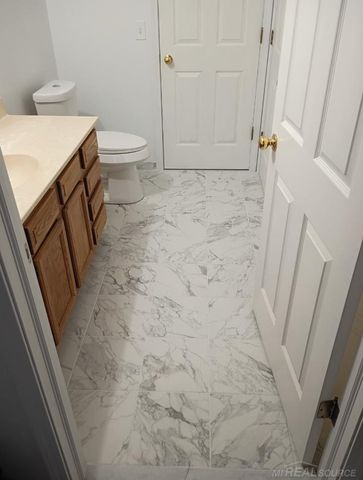 5688 Galbraith Line Road, Croswell, MI 48422