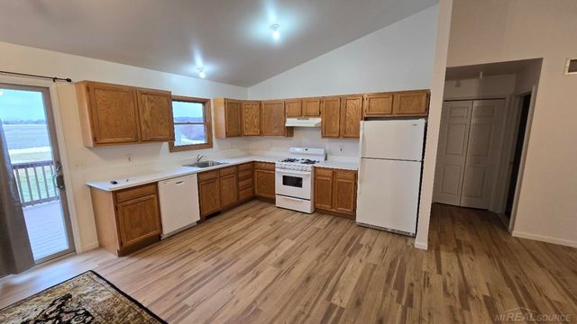 5688 Galbraith Line Road, Croswell, MI 48422