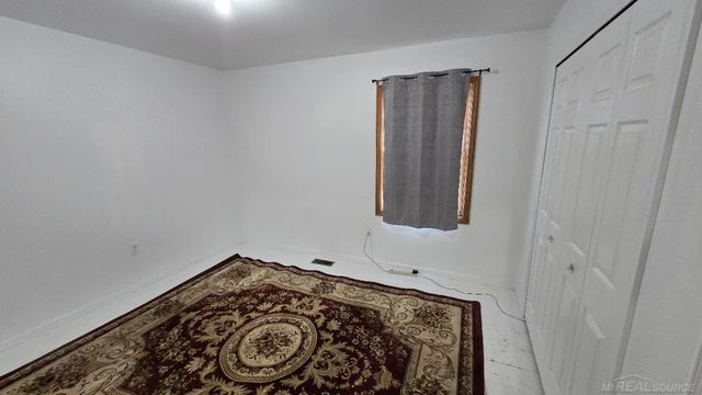 5688 Galbraith Line Road, Croswell, MI 48422