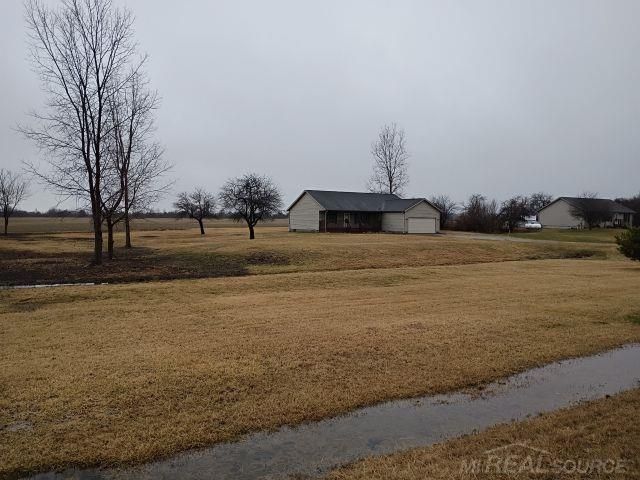 5688 Galbraith Line Road, Croswell, MI 48422