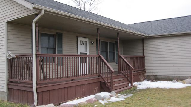 5688 Galbraith Line Road, Croswell, MI 48422