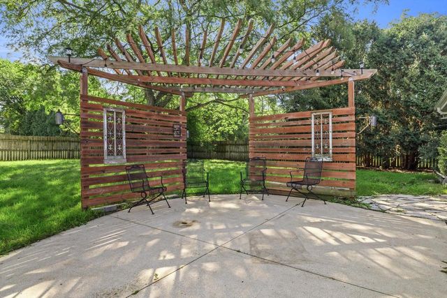 8626 N 62nd STREET, Brown Deer, WI 53223