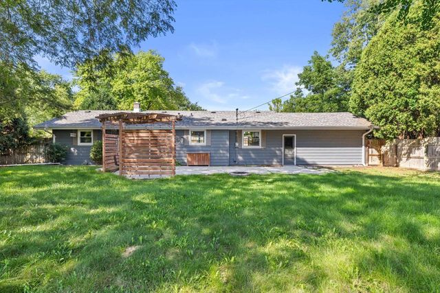 8626 N 62nd STREET, Brown Deer, WI 53223