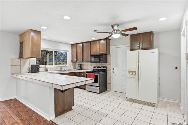 28012 Bonn Mountain, San Antonio, TX 78260