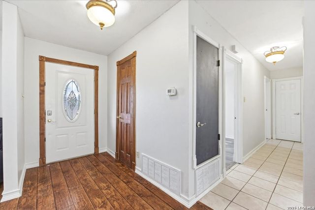 28012 Bonn Mountain, San Antonio, TX 78260