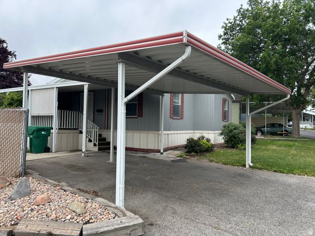 238 E DETROITER CIR, Murray, UT 84107