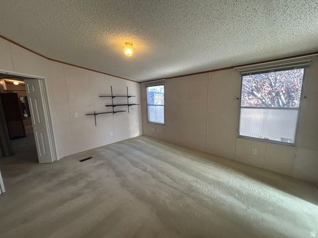 238 E DETROITER CIR, Murray, UT 84107