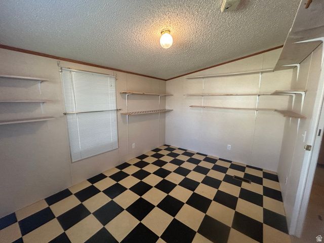 238 E DETROITER CIR, Murray, UT 84107