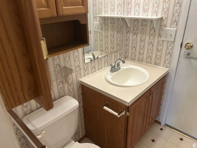 238 E DETROITER CIR, Murray, UT 84107