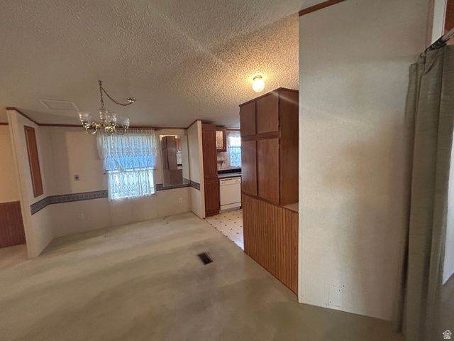 238 E DETROITER CIR, Murray, UT 84107