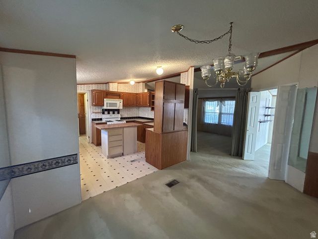 238 E DETROITER CIR, Murray, UT 84107