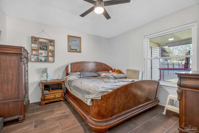 3080 Flintlock Dr, Pensacola, FL 32526