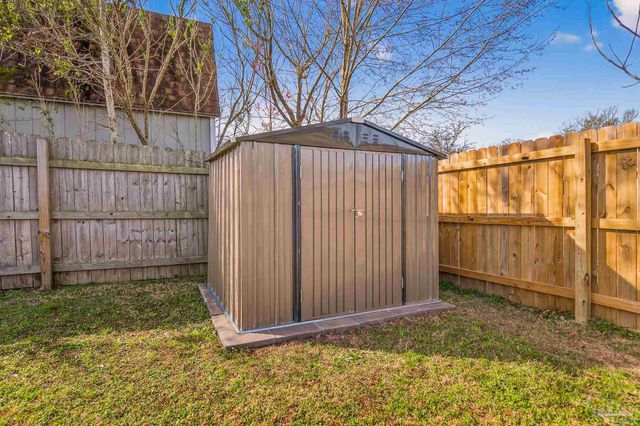 3080 Flintlock Dr, Pensacola, FL 32526