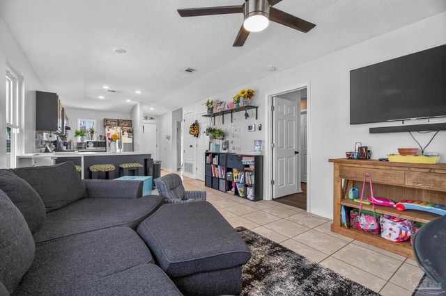 3080 Flintlock Dr, Pensacola, FL 32526