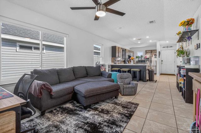 3080 Flintlock Dr, Pensacola, FL 32526