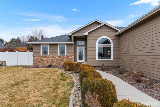 251 Lilly Lane, Wenatchee, WA 98801