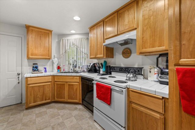459 Crystal Drive, Eagle Point, OR 97524