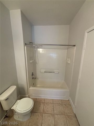 9050 West WARM SPRINGS Road 2112, Las Vegas, NV 89148