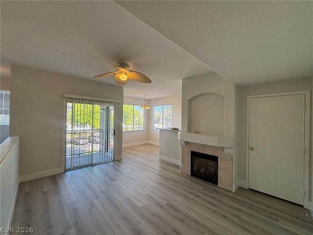 9050 West WARM SPRINGS Road 2112, Las Vegas, NV 89148